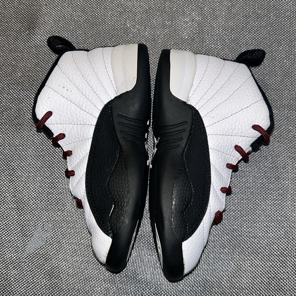 Jordan 12s Royalty Taxis size 10c - Picture 2 of 6